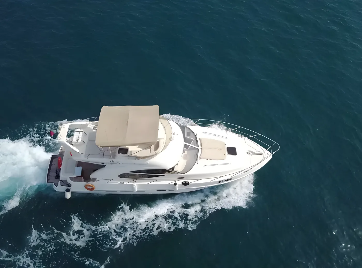 Butinah-6 yacht